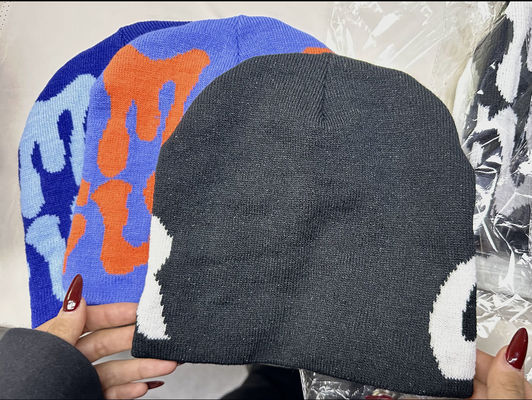 100% Acryl Jacquard Winter Custom Gewebter Pom Pom Beanie Hut für kalte Tage