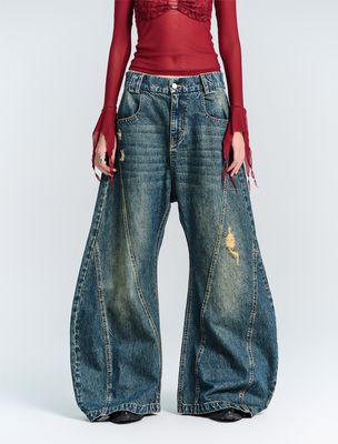 Streetwear Mode Y2K Stil Breite gerade Beine Fit Denim Jeans mit Loch Dekoration