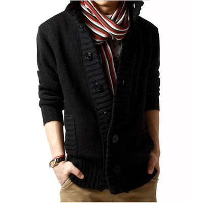 Herbst-Winter-Sweater für Männer mit dickem Nadel- und Einbrustschnallen