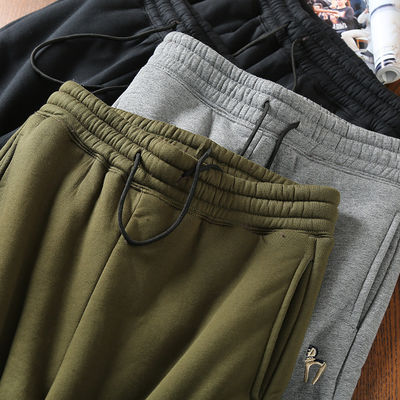 100% Baumwollstickerei Männerfleece Ausgekleidete Jogger gepolsterte warme Hosen Hosen für die Mitte der Taille