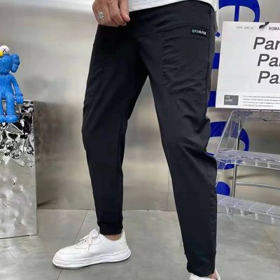 Flat Front Style Männer Cargo Hosen InStock mit benutzerdefinierten Knöpfen Locker Fitness Jogger