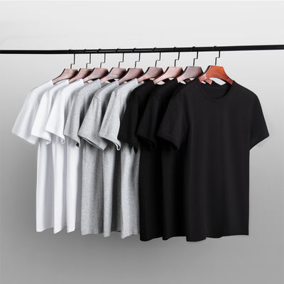 Sport-T-Shirts für Männer mit O-Hals T-Shirts aus Stoff