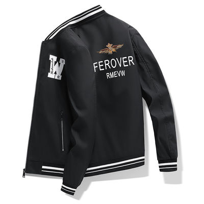 Outdoor Plus-Size Herren-Fluganzug Jacke mit nahtloser Verschmelzung und Broderierung