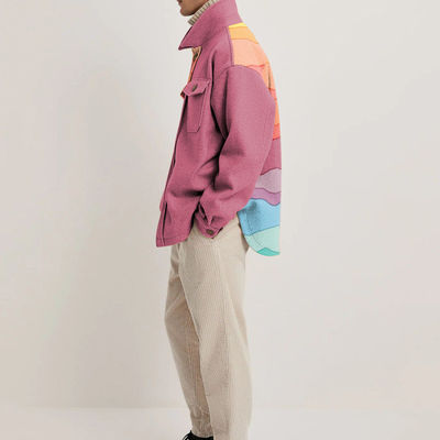 Lange Ärmel-Casual-Männermantel mit farbenfrohem geometrischem Muster und Gewebemethode